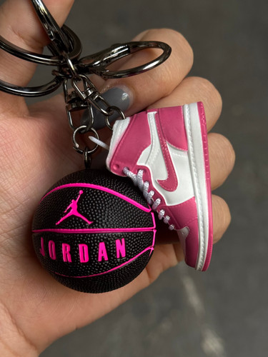 ست جاکلیدی و آویز جردن و توپ بسکتبال اورجینال وارداتی