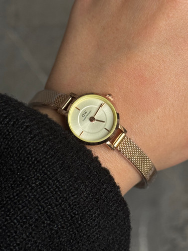 ساعت مچی زنانه DW کیفیت AAA