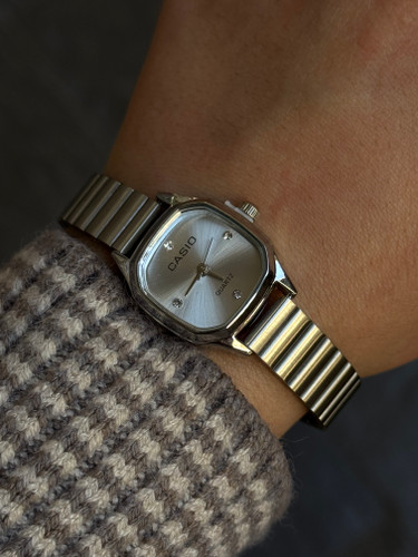 ساعت زنانه کاسیوکلاسیک کیفیت درجه 1