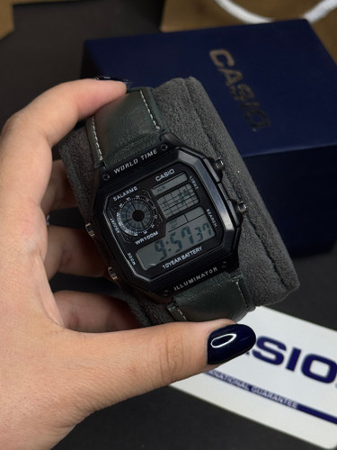 ساعت دیجیتالی کاسیو جهان نما چرمی