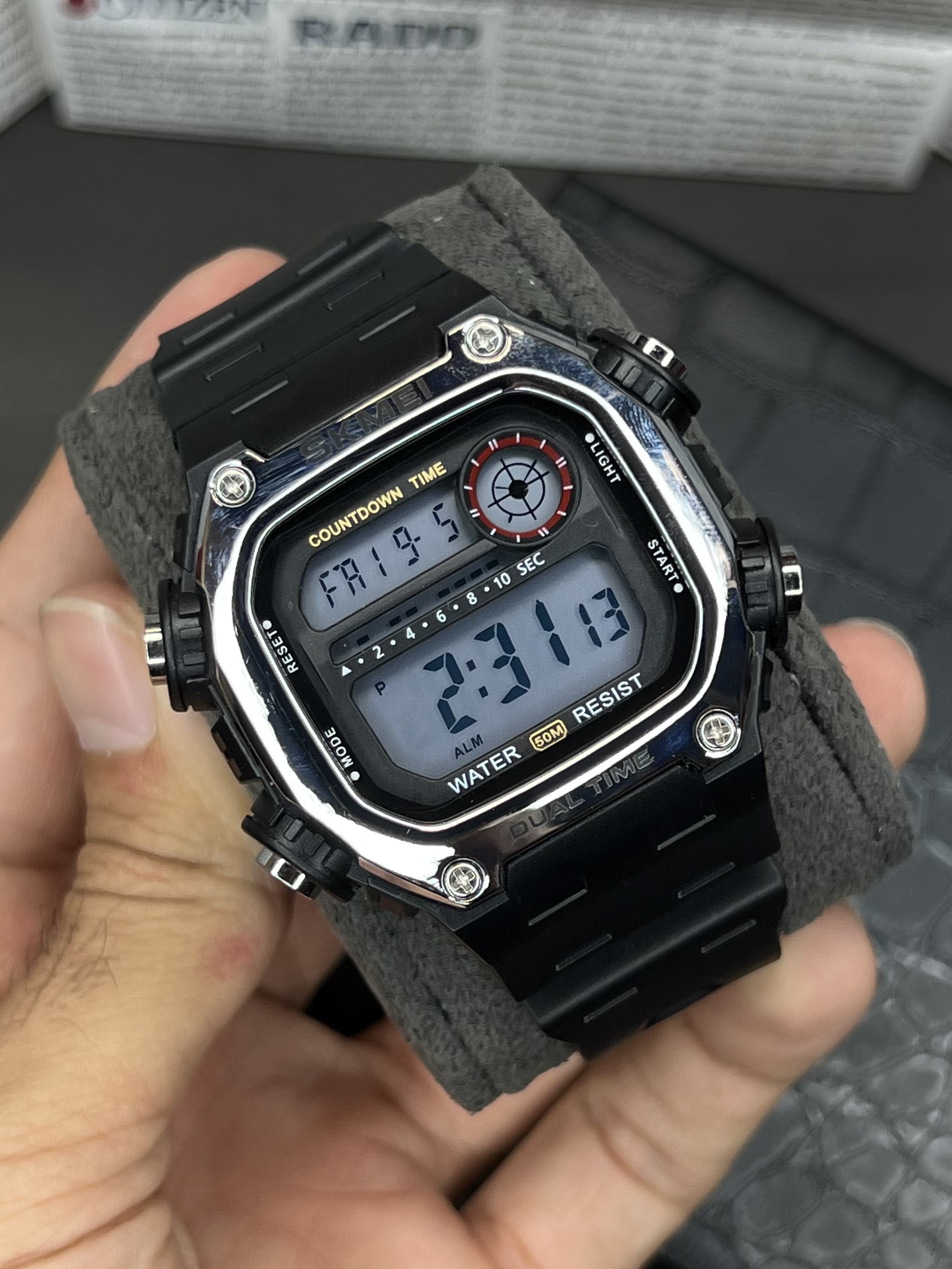 افر ویژه ساعت اورجینال اسکمی دیجیتالی